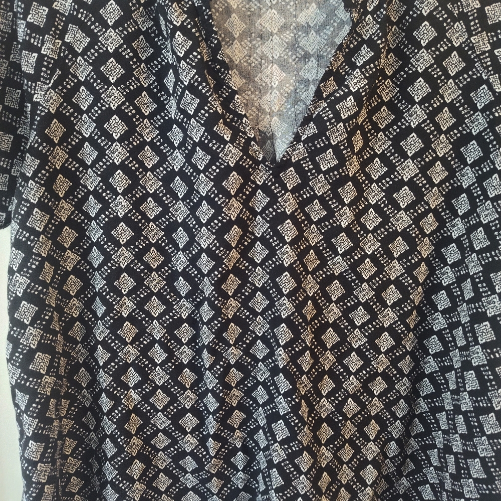 Blouse - Picture 2 of 2